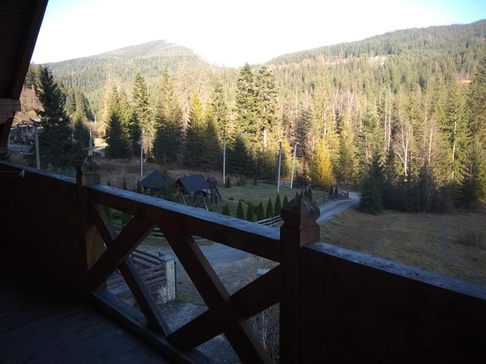 На Полумистому Mykulychyn Exterior foto